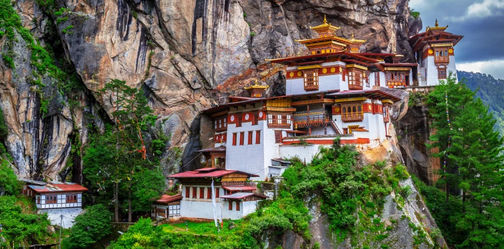 Bhutan tour packages and trekking adventures